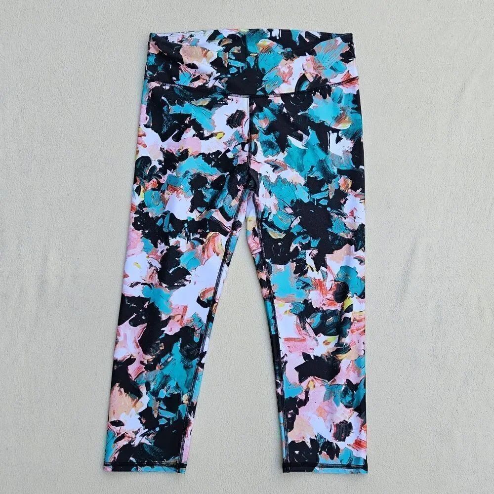 Fabletics Floral Mid Rise Capri Leggings - Picture 3 of 12